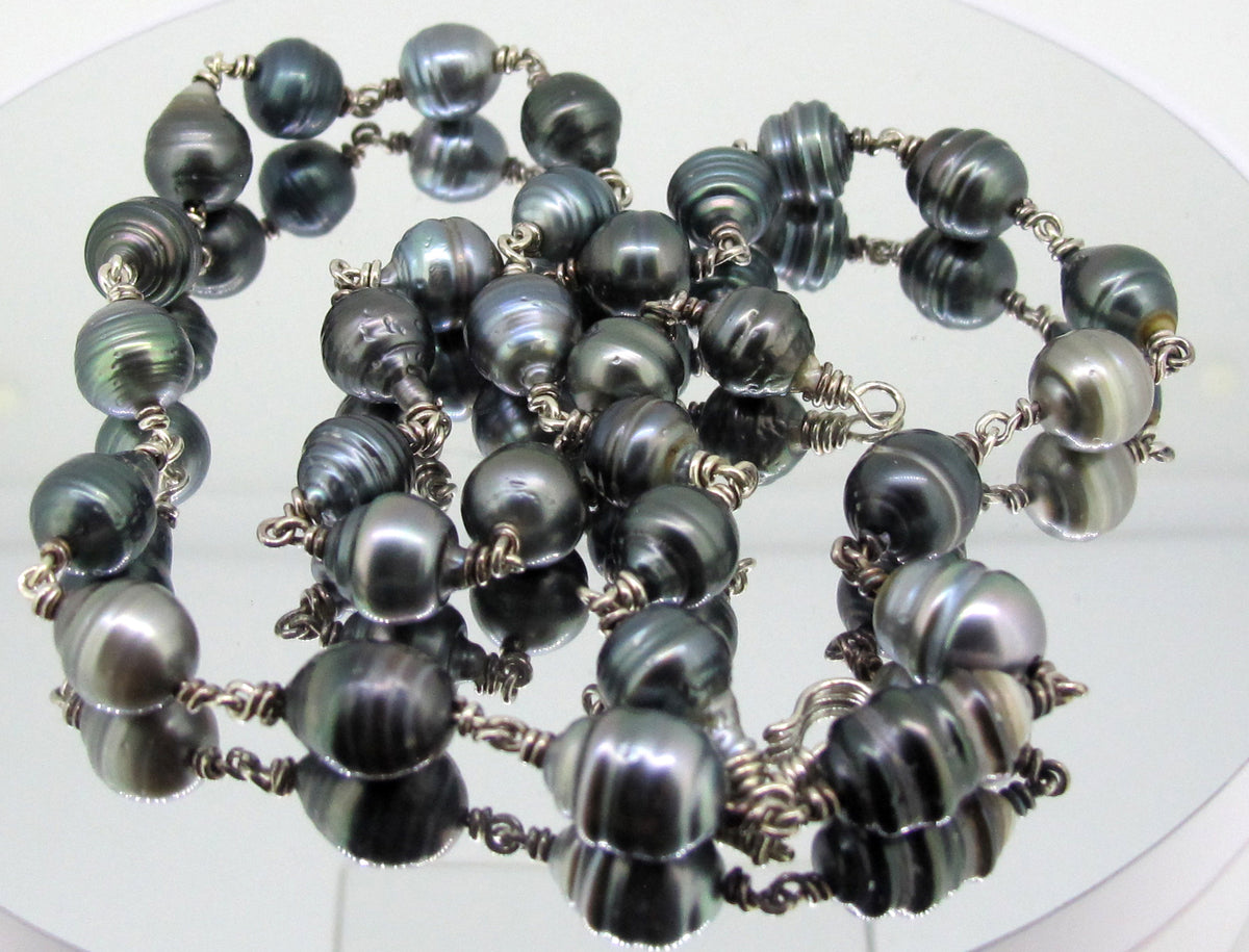 Black Pearl Muff chain
