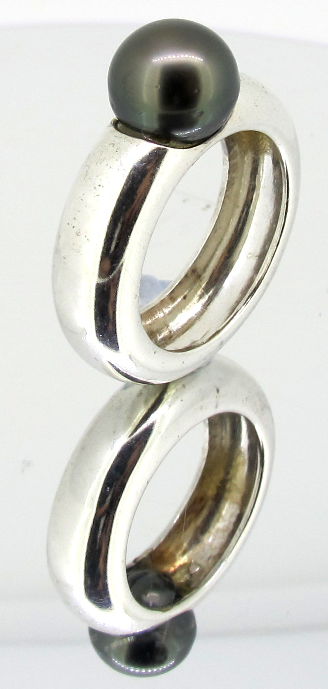 black Pearl ring